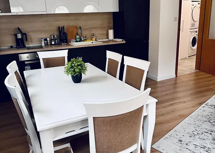 Deluxe Centre With Free Parking Apartament