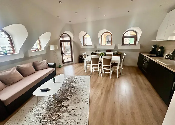 Апартамент Deluxe Centre With Free Parking Бургас