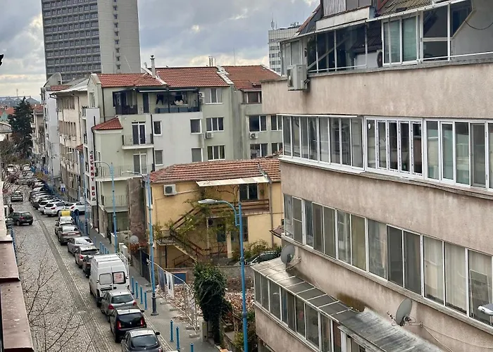 Deluxe Centre With Free Parking Апартамент